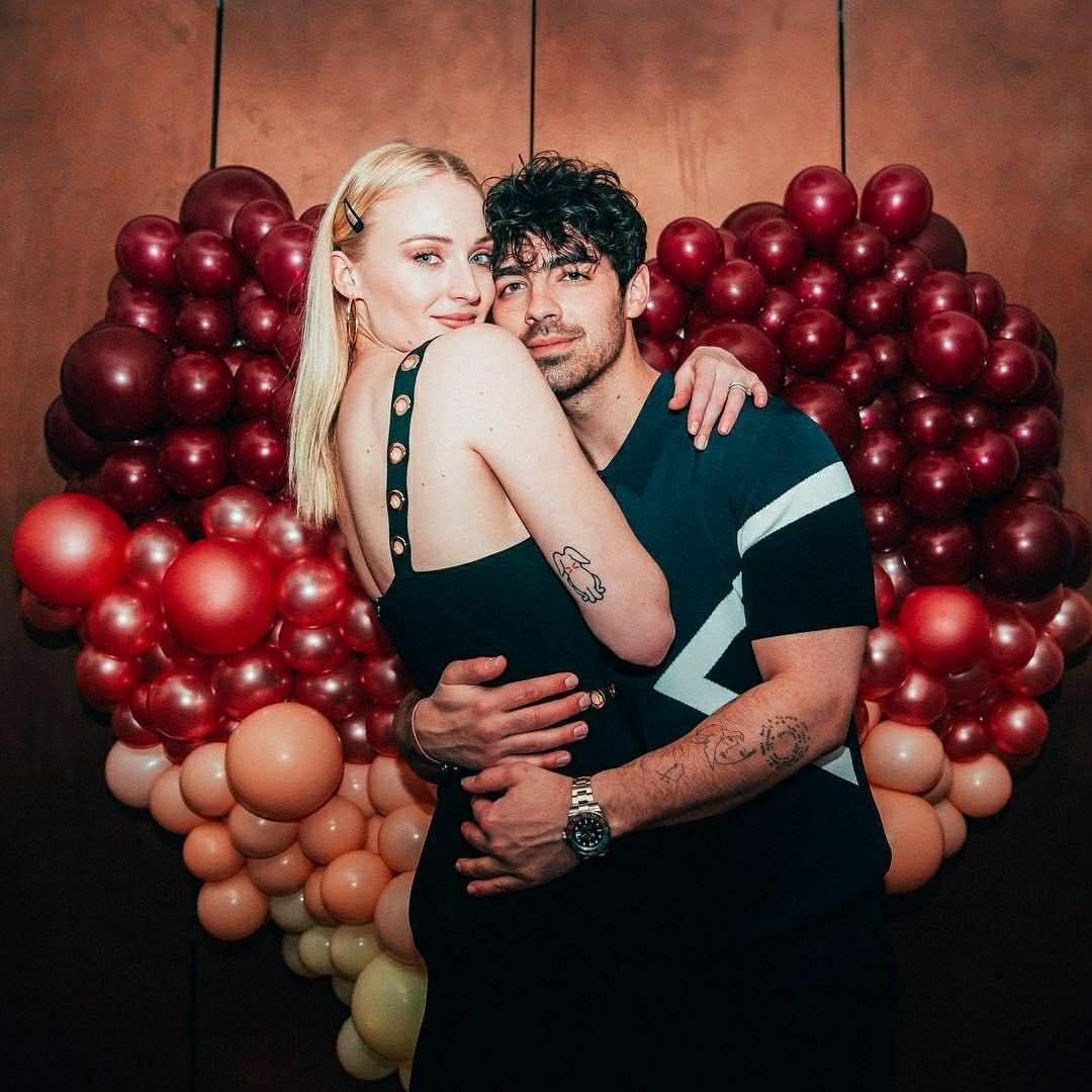 Sophie Turner & Joe Jonas are reportedly Expecting their first child together