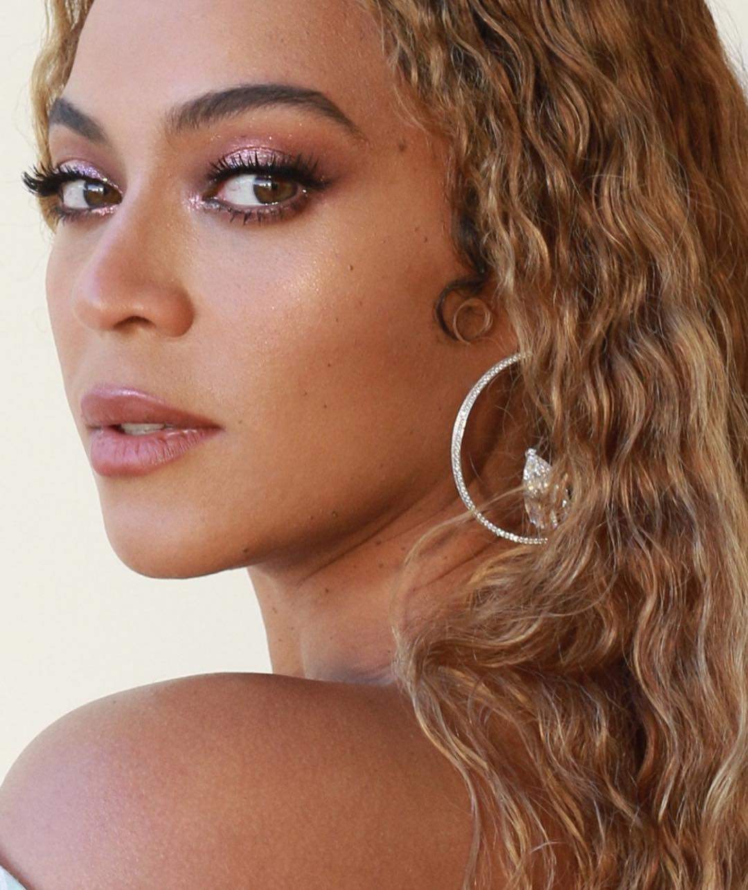 Photos: Beyonce came, saw & SLAYED at the 2019 Roc Nation Pre-Grammy Brunch