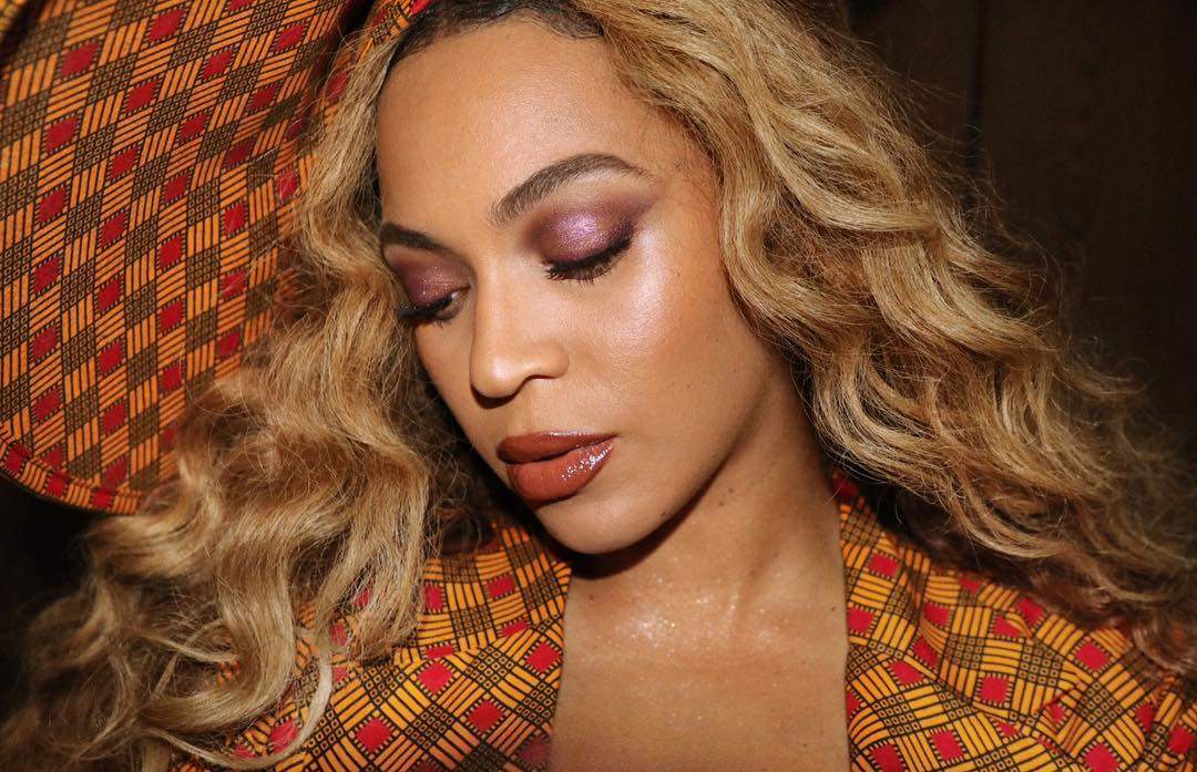 Photos: Beyonce is such a Babe in this African-Inspired Print Suit