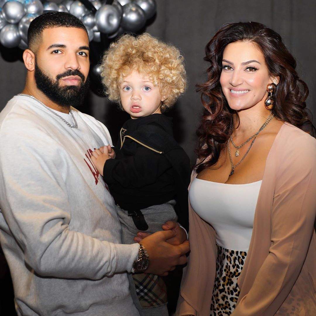 Drake is Showing Off his Son for the First Time & He Has Us So in Love ?