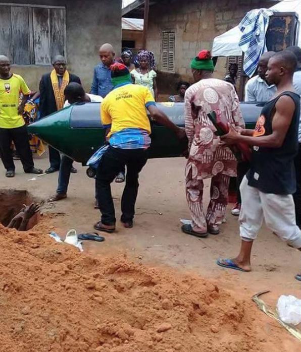 IPOB Member Laid To Rest In A Rocket-Like Coffin With Biafran Color