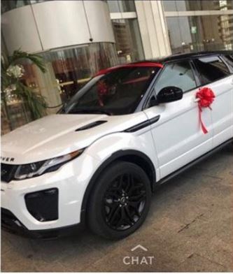 Nigerian Man Proposes To His Girlfriend With A Range Rover Evogue & Diamond ring (Photos)