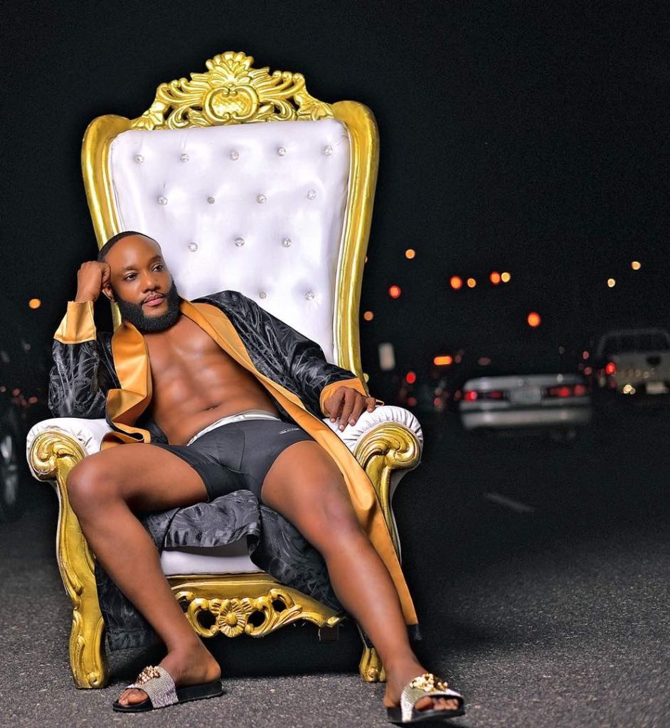Singer, Kcee reveals why he posed nvde