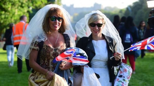 Royal wedding: Guests arrive at Windsor Castle for ceremony (photos)