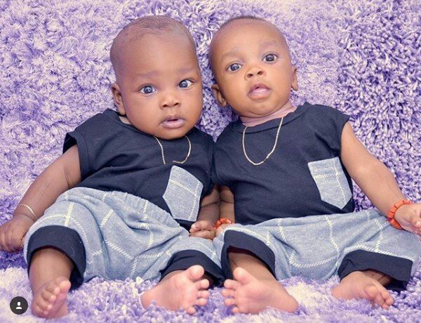 Checkout these lovely new photos of Alaafin of Oyo's two sets of twins as they clock 3 months
