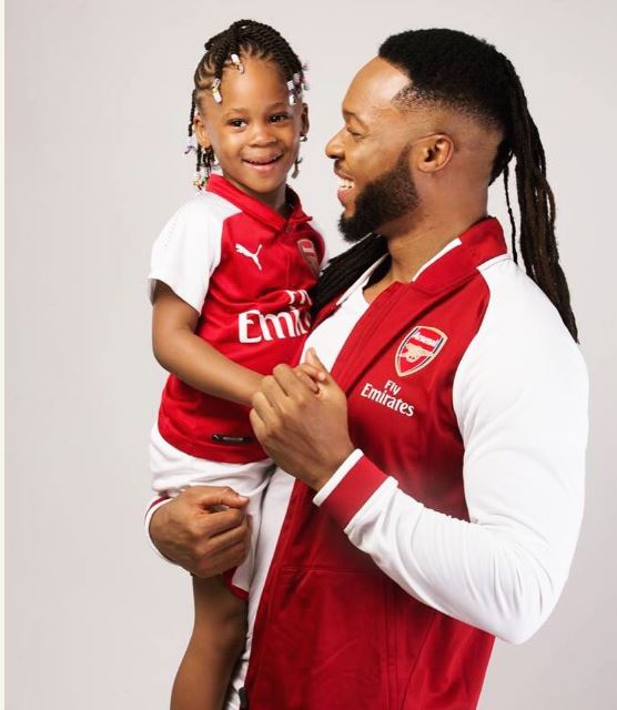 Flavour And Daughters Rock Matching Arsenal Outfit To Celebrate Wenger