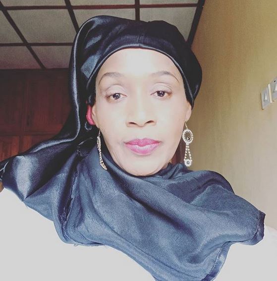 Kemi Olunloyo replies Linda Ikeji, reveals that she is wearing moonbump, shares more details