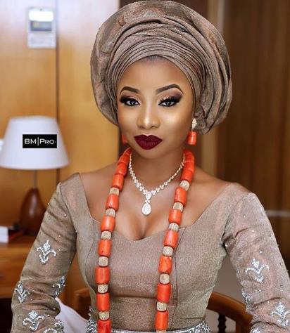 Beautiful photo of singer Mo'Cheddah's look at her traditional wedding in Lagos yesterday