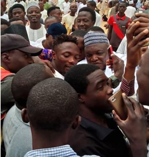 Fans throng National mosque In Abuja to welcome Ahmed Musa