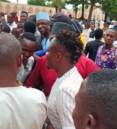 Fans throng National mosque In Abuja to welcome Ahmed Musa