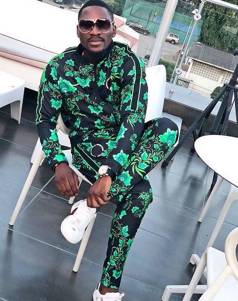 Wizkid vs Tobi Bakre in the Nike Super Eagles N70,000 Tracksuit (Photos)