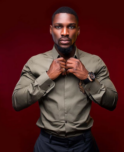 #BBNaija: Tobi Bakre Spends quality time with some fans ahead of his birthday