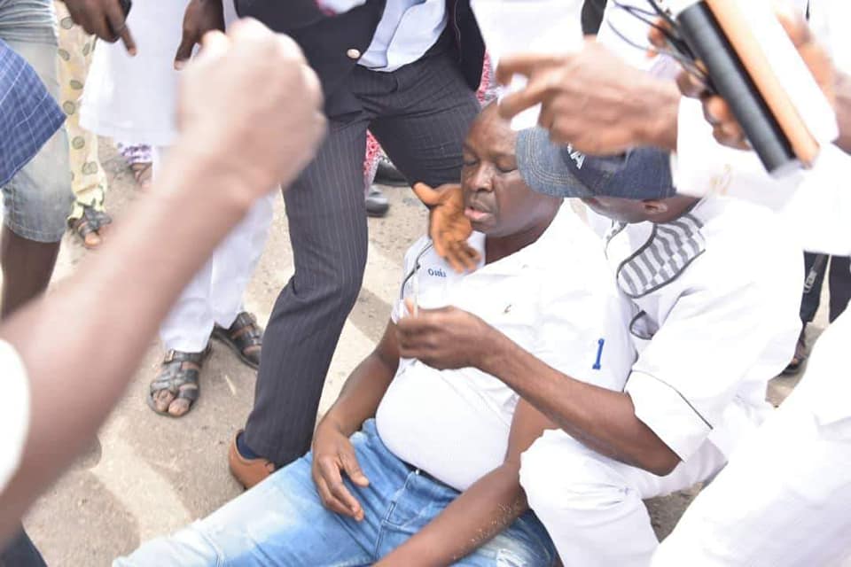 Wizkid reacts after Fayose collapsed when police fired teargas