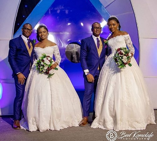 Adorable wedding photos of identical twin brothers who tied the knot with 2 best friends
