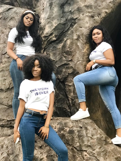 Beautiful Slay Queens Celebrate As They Graduate From Imo State University (Photos)