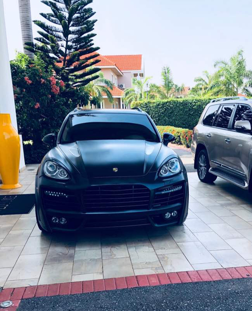 Ghanaian Actor, Fred Nuamah, Gifts His wife, N73million Porsche Cayenne Turbo (Photos+Video)