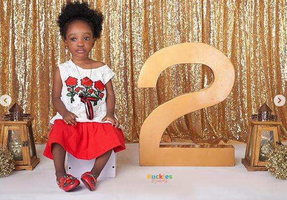 Check out these lovely birthday photos of a 2-year-old girl that will melt your heart