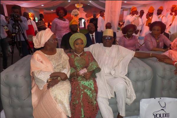 Photos from Governor Ayo Fayose's daughter wedding to Odunlade Royal Family