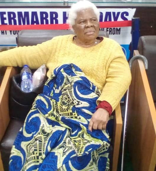 Children abandon their 78-yr-old mom at the Lagos airport