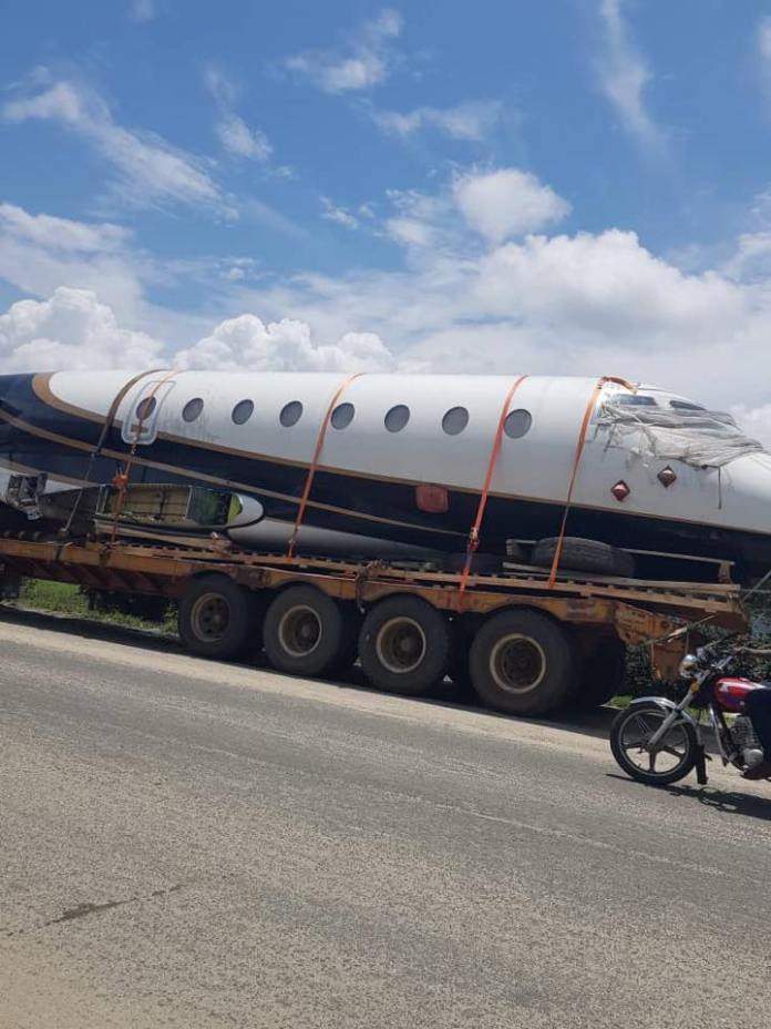 Plane imported into Nigeria through the Port harcourt seaport (Video)