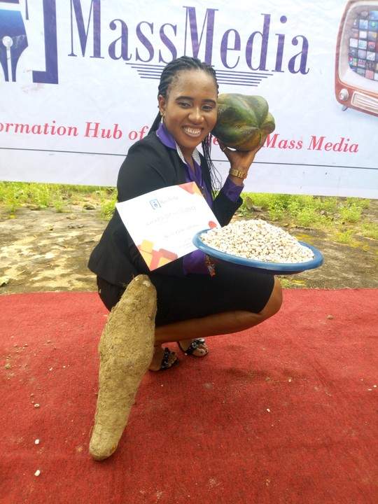 Ezinne Okeke Gets Yam, Beans And Pawpaw As Best Creative Advert Student Of COOU