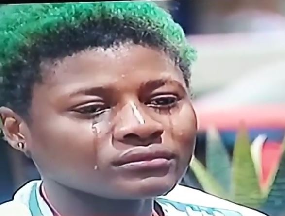 #BBNaija: Alex breaks down in tears after Leo calls it quits because of Tobi (Videos)