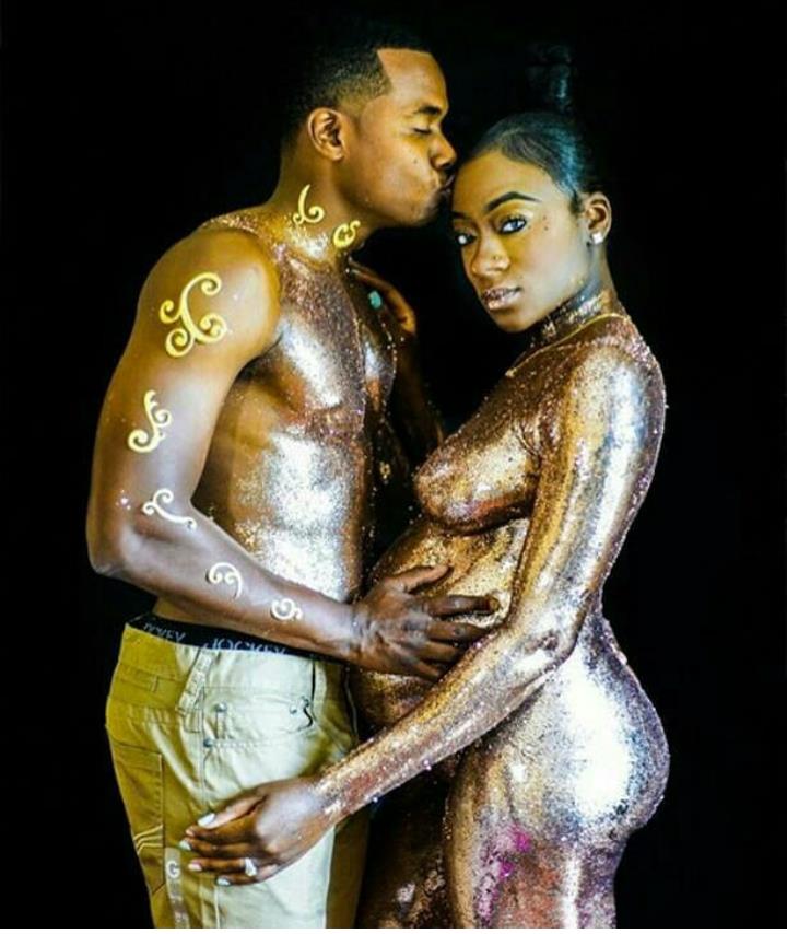 Another couple pose nude for their maternity photoshoot (Photos)