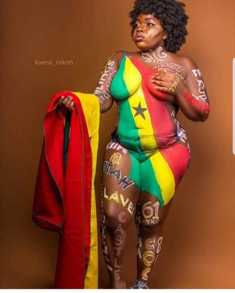 Ghanaian lady poses completely nude to celebrate her country's Independence (Photos)