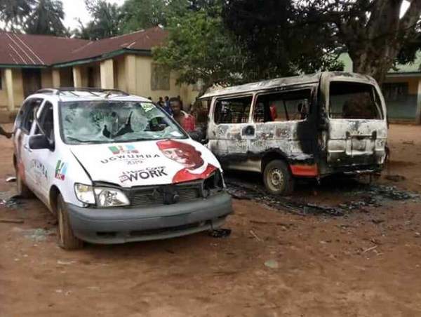 Youths Raze Down Gov Okorocha's Son-In-Law's Campaign Vehicles