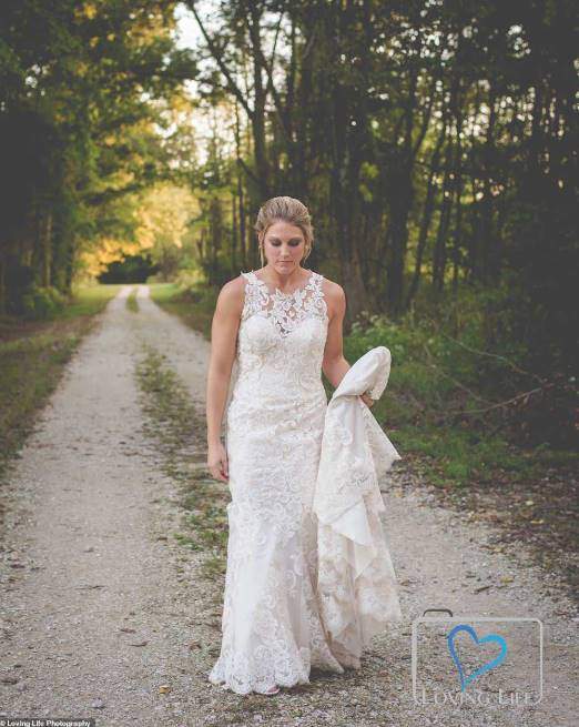 Grieving bride wears wedding dress to fiancé's grave on wedding day (Photos)