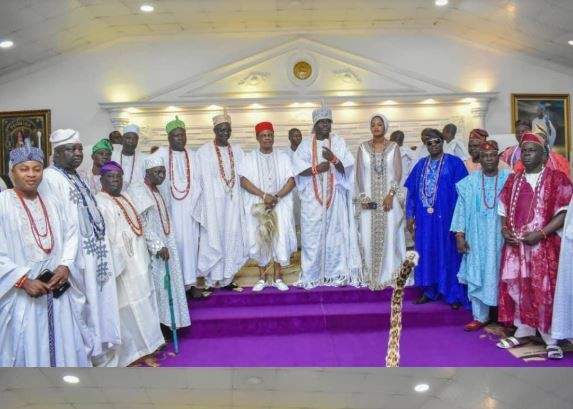 Governor Willie Obiano Visits Ooni Of Ife And His New Queen(Photos)