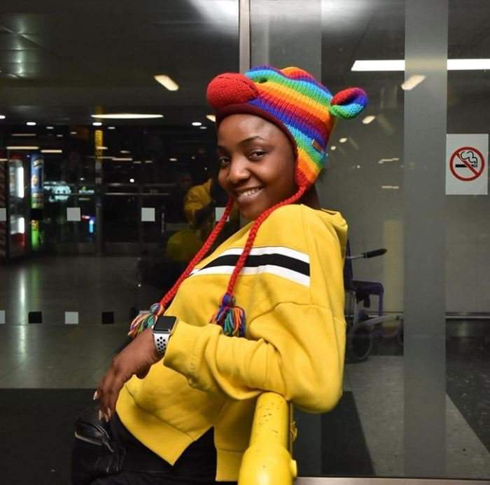 Simi arrives London for her first UK concert (Photos)