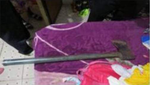 Woman kills husband with an axe over Christmas gift (photos)