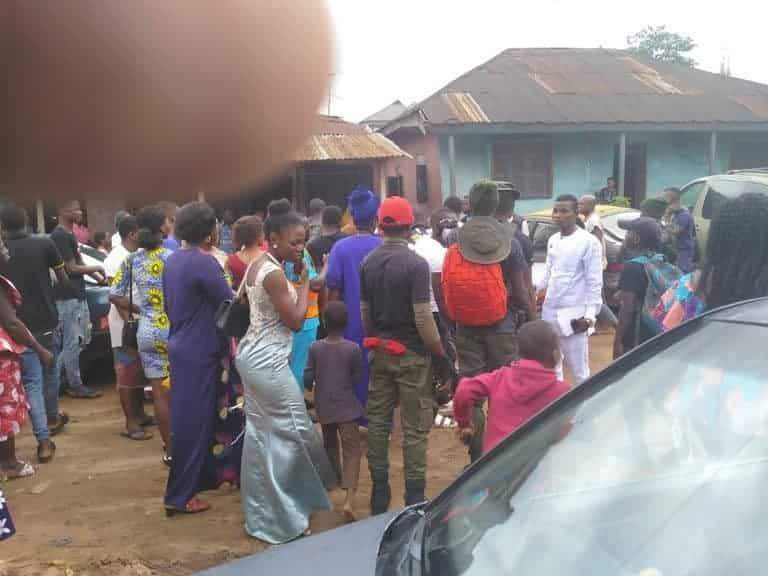 Bride collapses as jilted lady scatters her wedding in Edo (photos)