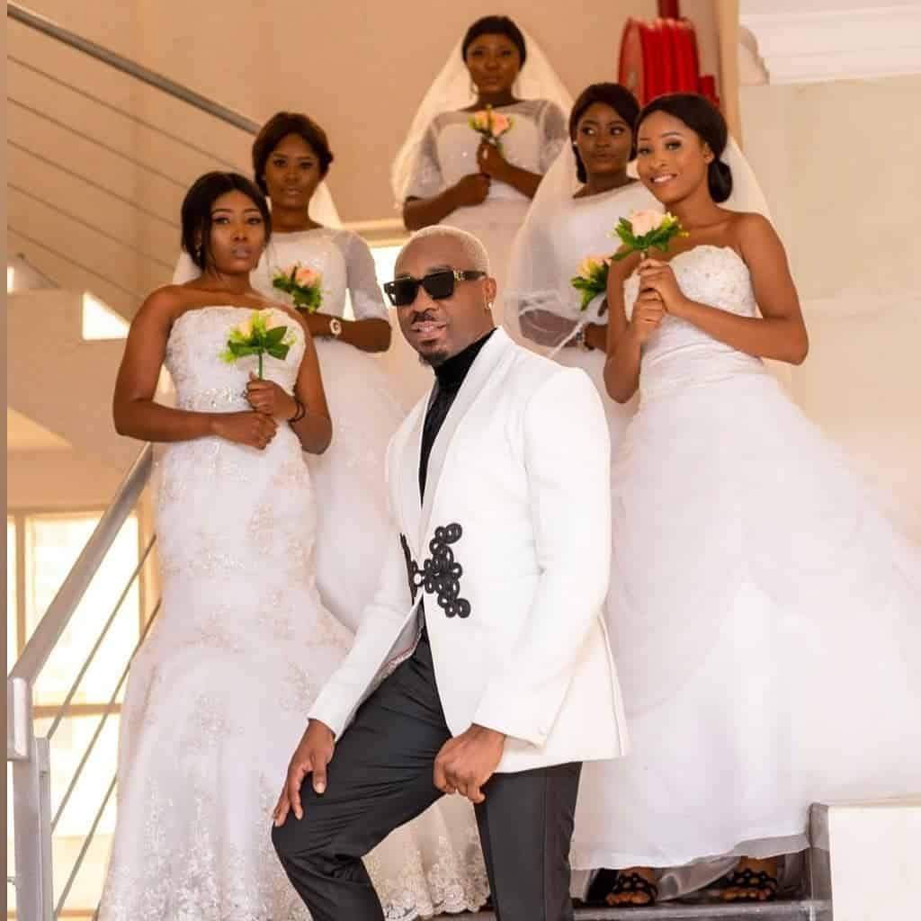 Pretty Mike attends wedding reception with five ladies dressed as brides (video)