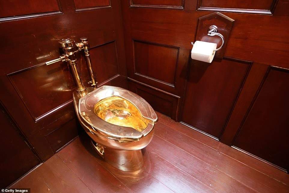 £5 milion Gold toilet stolen from Britain's Blenheim Palace