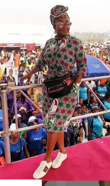 2019 elections: Ini Edo shows love and  support for PDP in stunning photos