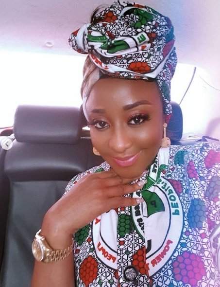 2019 elections: Ini Edo shows love and  support for PDP in stunning photos