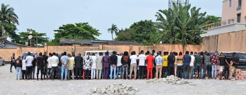 EFCC storms 'Yahoo-boys' party arrests 94 suspected internet fraudsters (Photos)