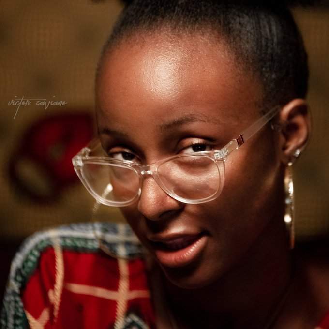 Photos of DJ Cuppy's look-alike surfaces on Twitter.
