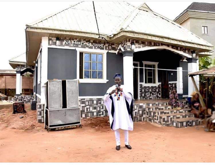 Comedian Gbovo builds a house for his mother (photos/video)