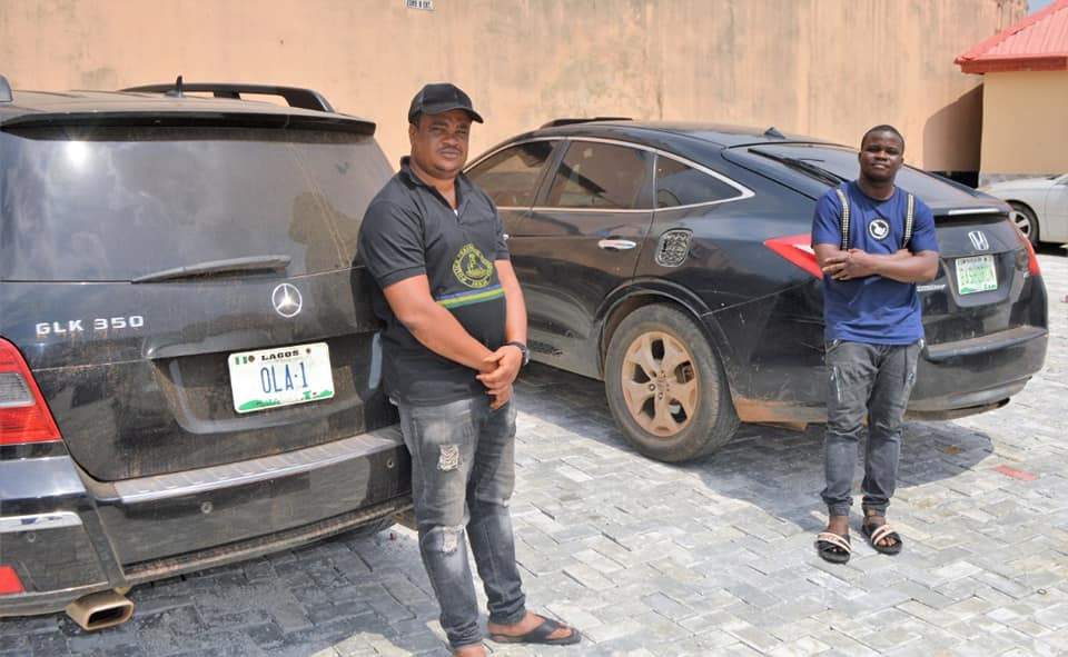 EFCC arrests two brothers for extorting 'Yahoo boys' (photos)
