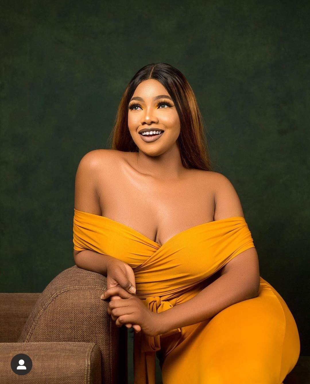 'Tacha sent boys to kill me'- Blessing Okoro cries out as unknown men bash her car on the road (Video)