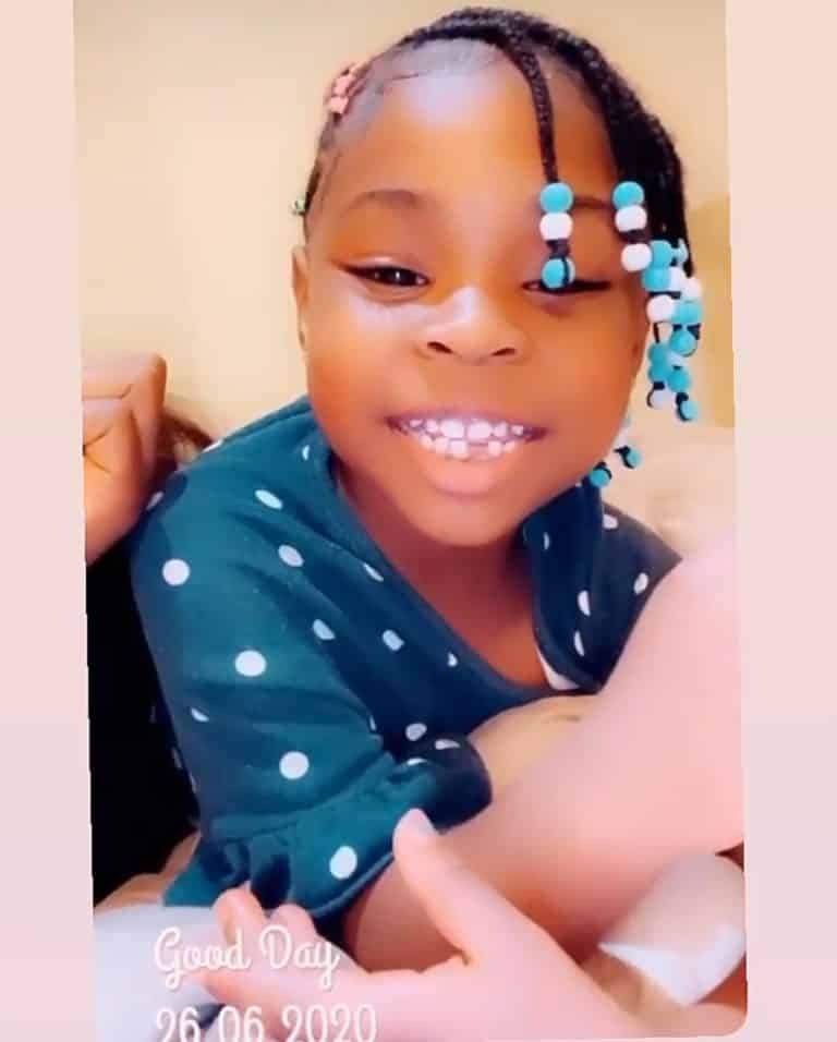 Davido's daughter, Imade receives heartwarming surprise with bundles of cash as her first tooth falls off (Photos/Video)