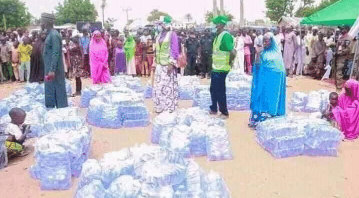Bauchi State First Lady empowers young women with bags of sachet water (Photos)