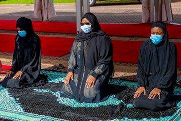 Buhari observes Eid-Kabir prayers with his family and aides in Abuja (Photos)