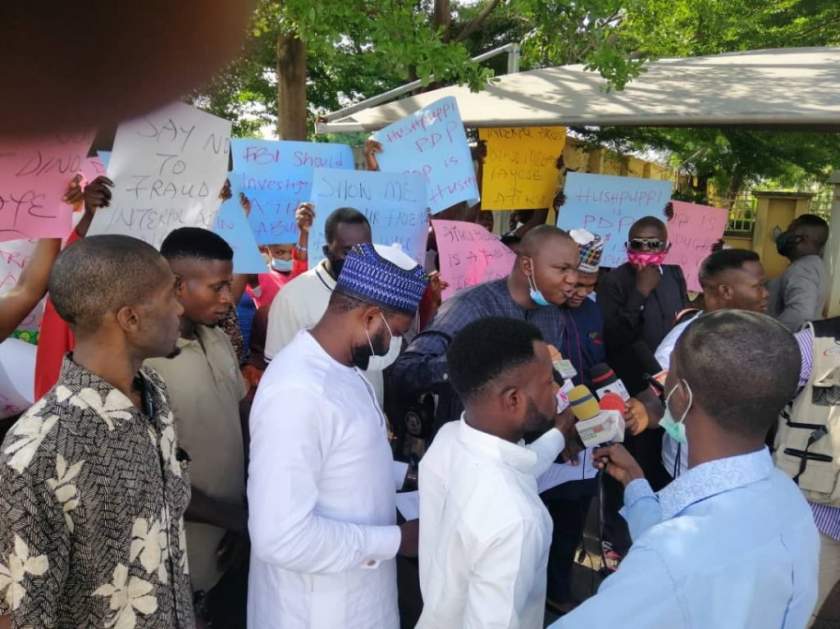 Hushpuppi: Protesters storm US Embassy, demand arrest of Atiku and Dino Melaye (Photos)