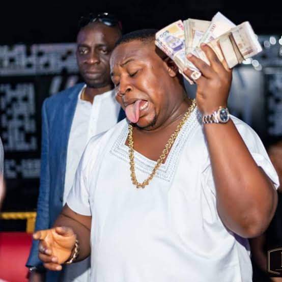Davido Takes Few Friends On A Luxurious Sallah Holiday Treat (Video)