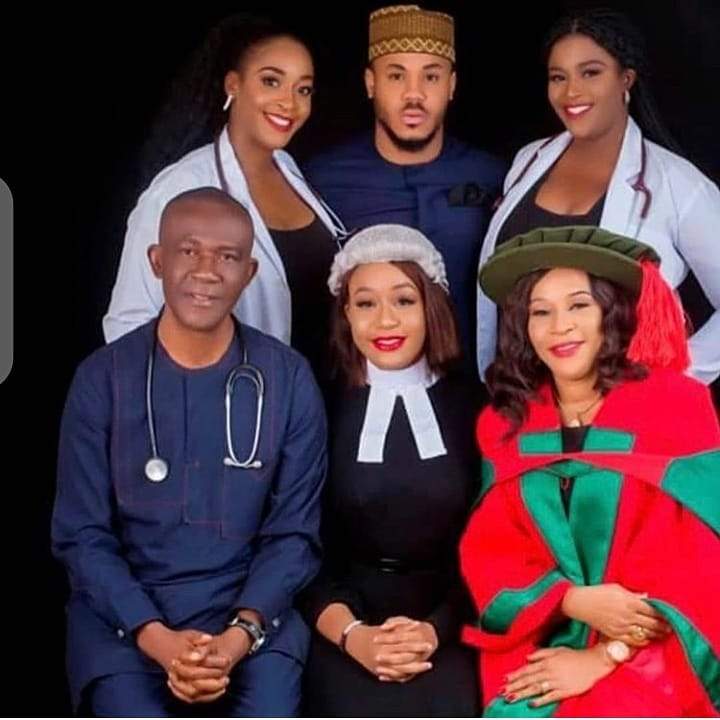 BBNaija: Meet Ozo's two sisters and dad who are doctors, his lawyer sister and professor mum (Photo)