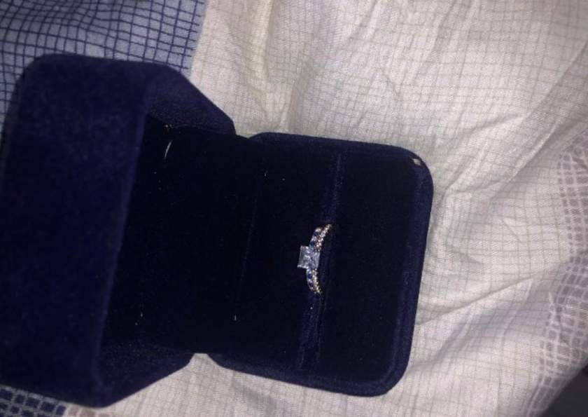 Man sends proposal letter and engagement ring to girlfriend through courier service (Photos)